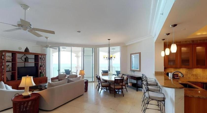 Seven Stars Resort & Spa Grace Bay Buitenkant foto